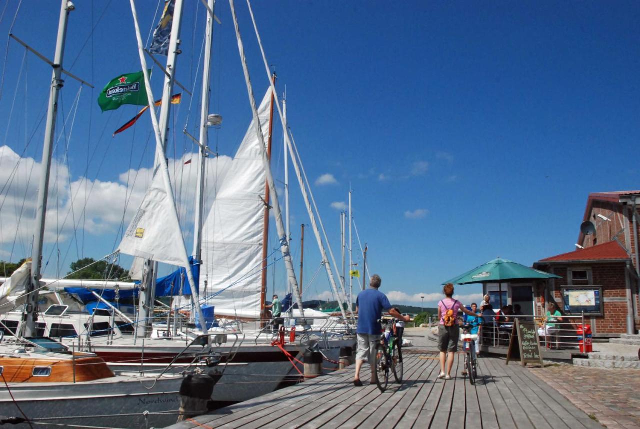 Sellin  Ferienwohnungen Zwischen Ostsee Und Bodden מראה חיצוני תמונה